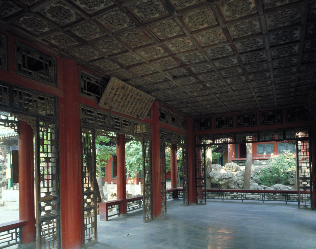 轩 区域:内廷外东路     古华轩为 宁寿宫花园第一进院落的主体建筑